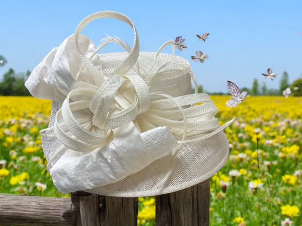 Small Brim off white Straw